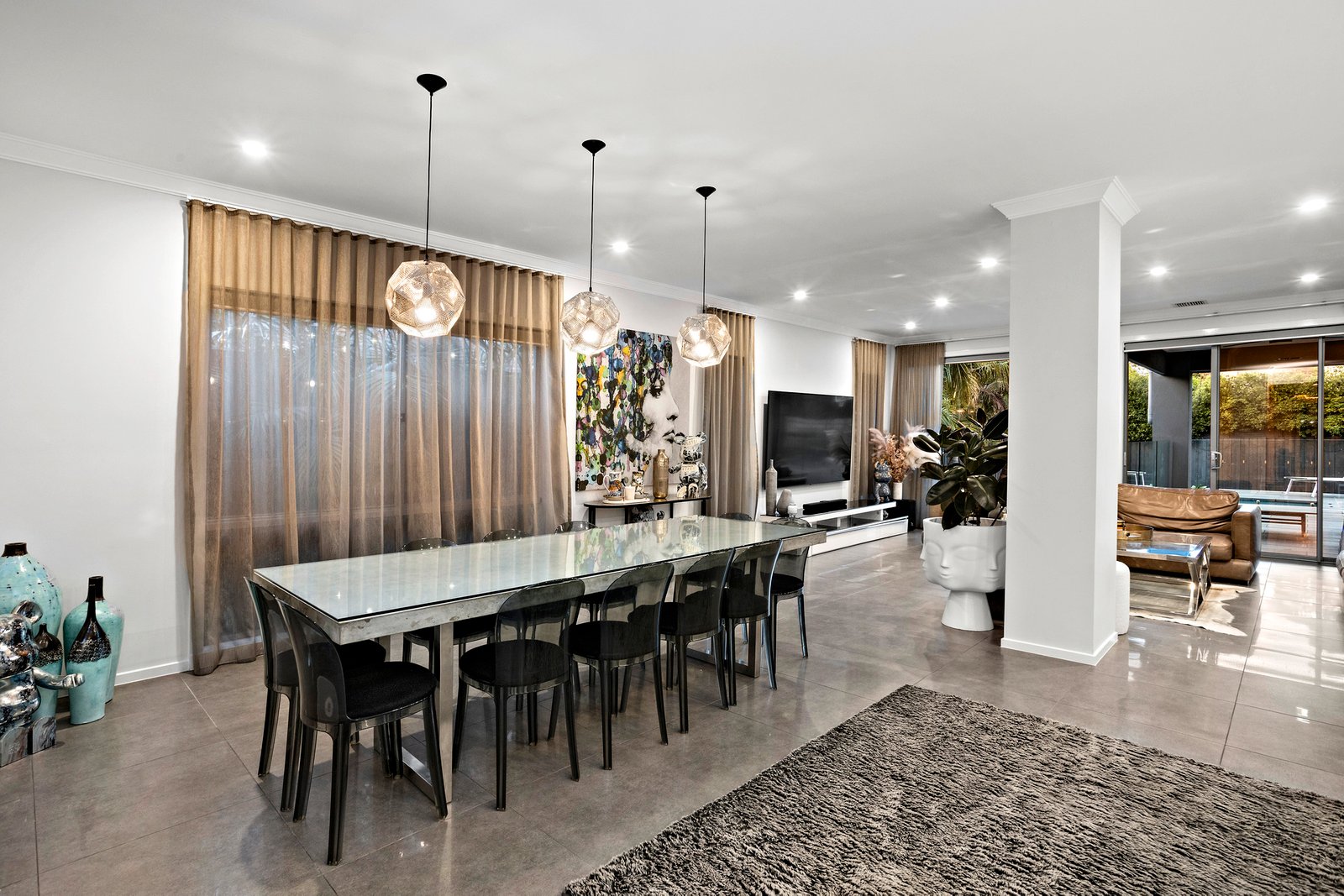 Real Estate and Property in 20 Ellington Street, Caulfield South, VIC