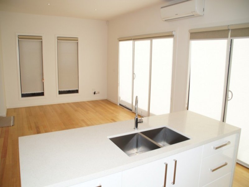 Gallery: 20 Emerald Street