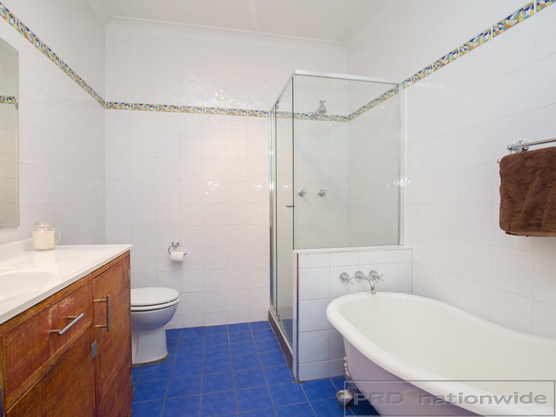 20 Emerson Street BERESFIELD 11