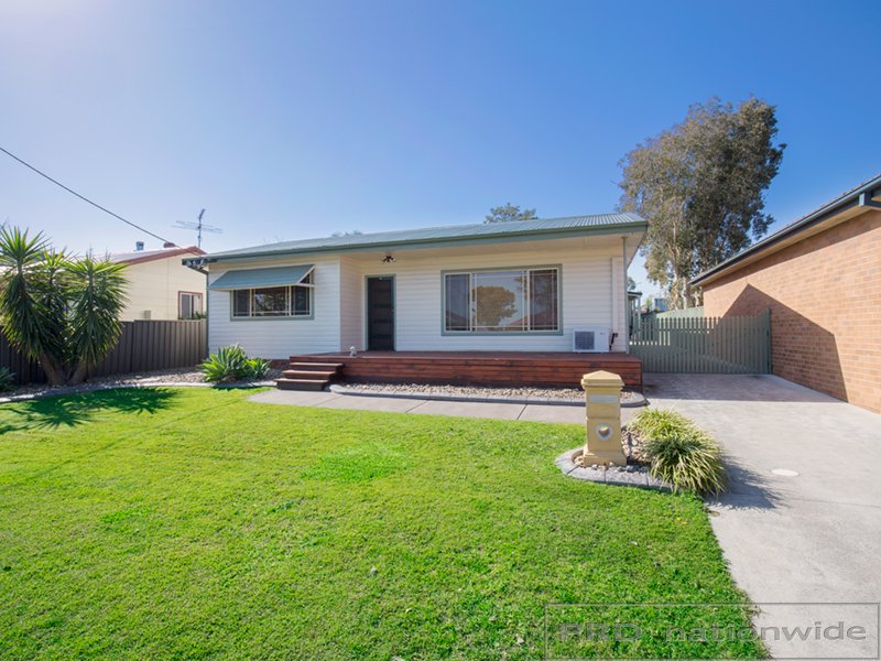 20 Emerson Street BERESFIELD 1
