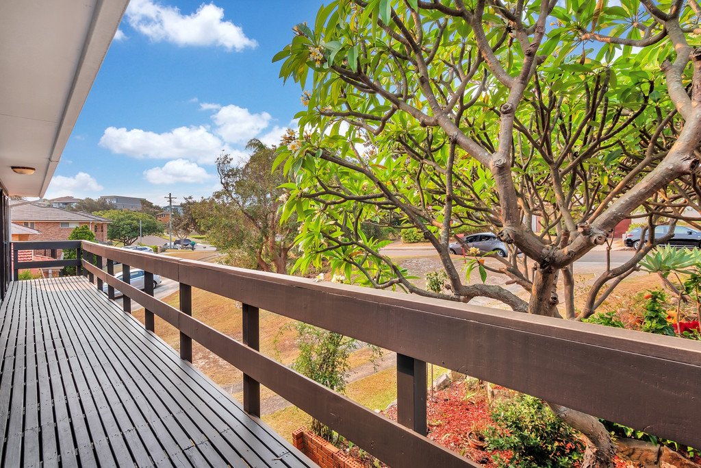 20 Eucla Crescent MALABAR 5