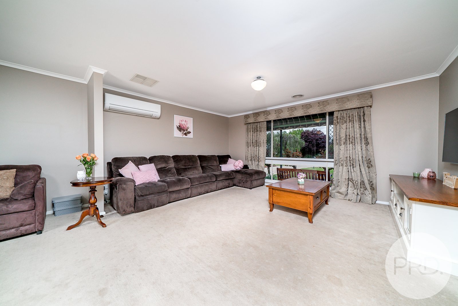 20 Eyre Street LAKE ALBERT 4