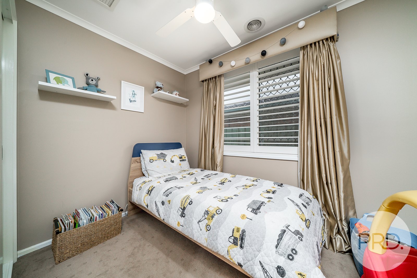 20 Eyre Street LAKE ALBERT 9