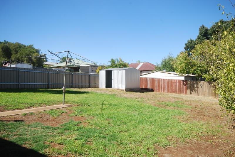 20 Fernleigh Road TURVEY PARK 6