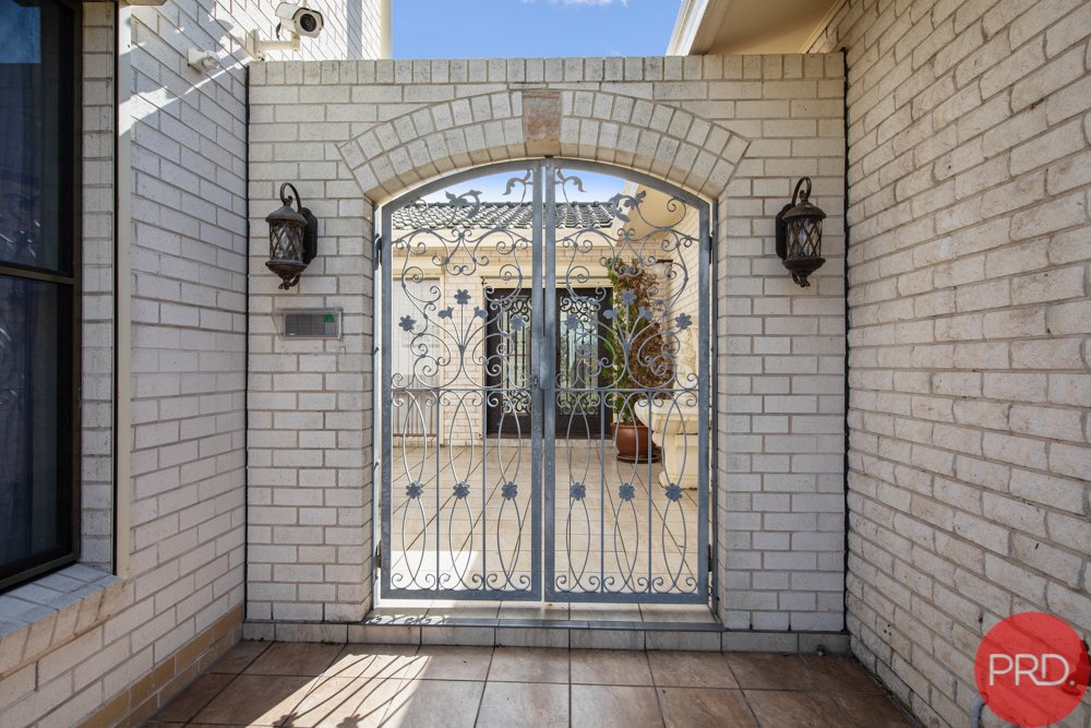 20 FORSYTHE Parade BLACK HILL 3