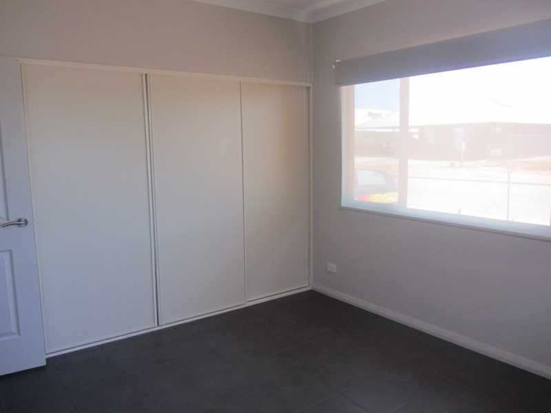 20 Foy Way BILINGURR 9