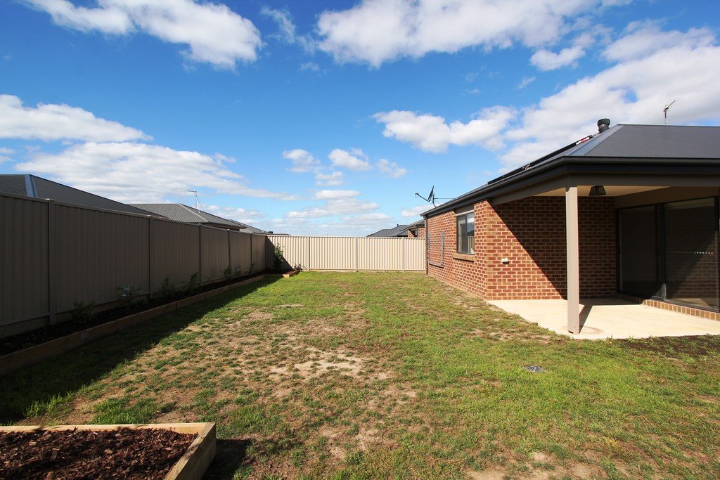 20 Gemstone Road Winter Valley 15