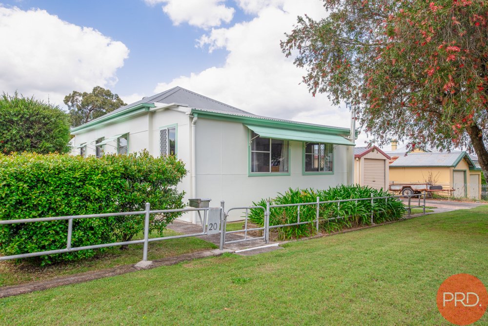 20 George Street LARGS 2