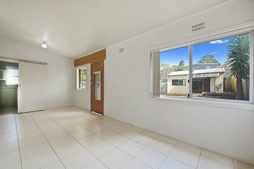 20 Glamis Street KINGSGROVE 8