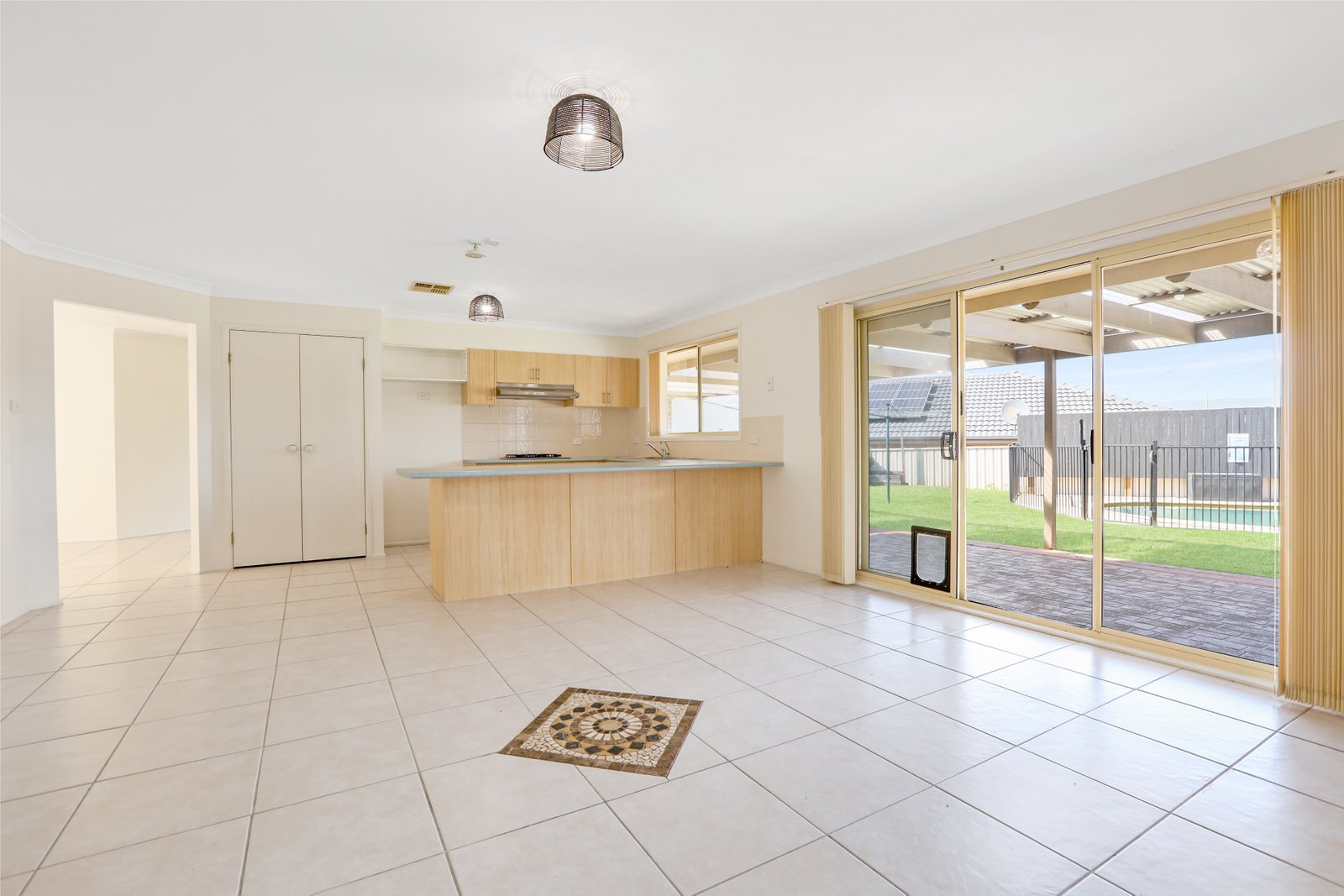 20 Glengarry Way HORSLEY 3