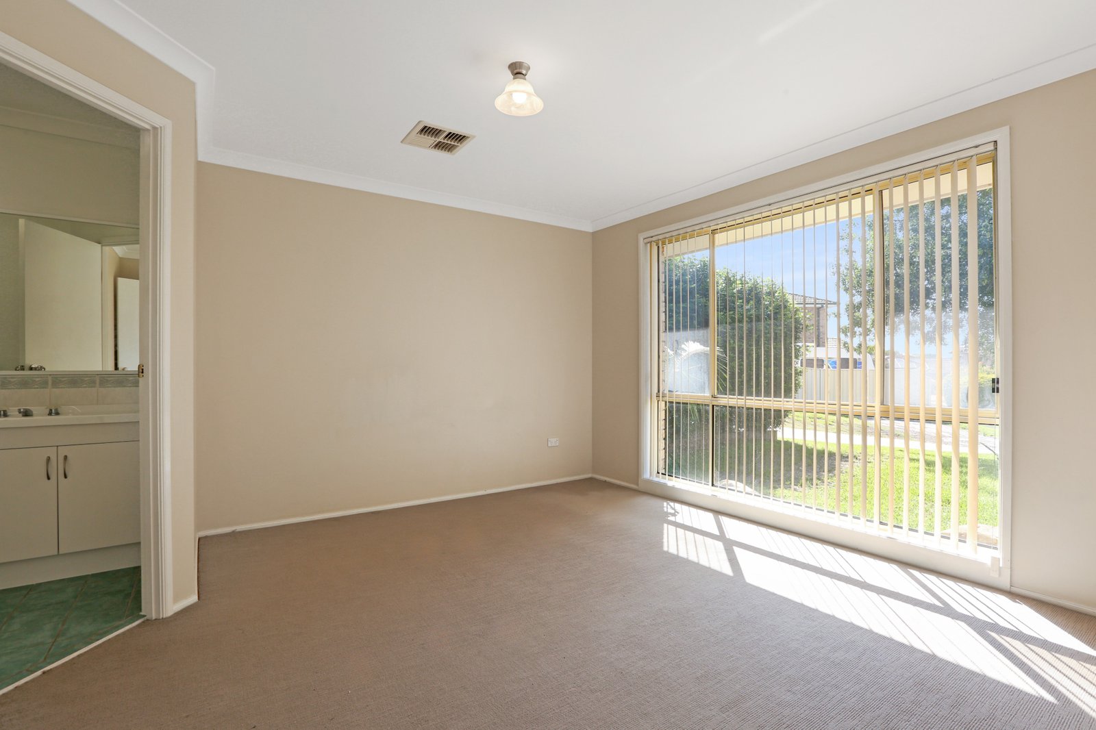 20 Glengarry Way HORSLEY 7