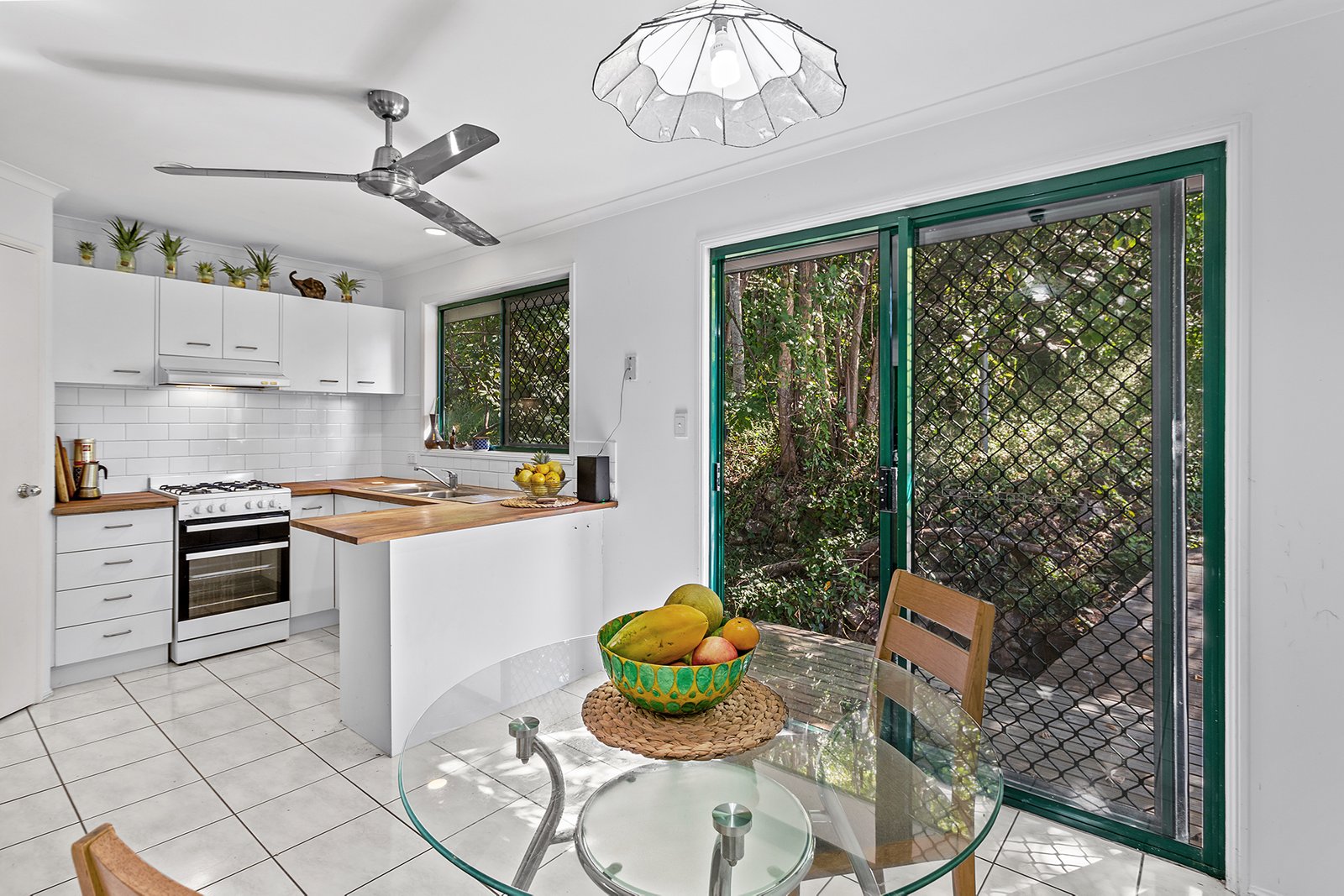 20 Grace Avenue CANNONVALE 6