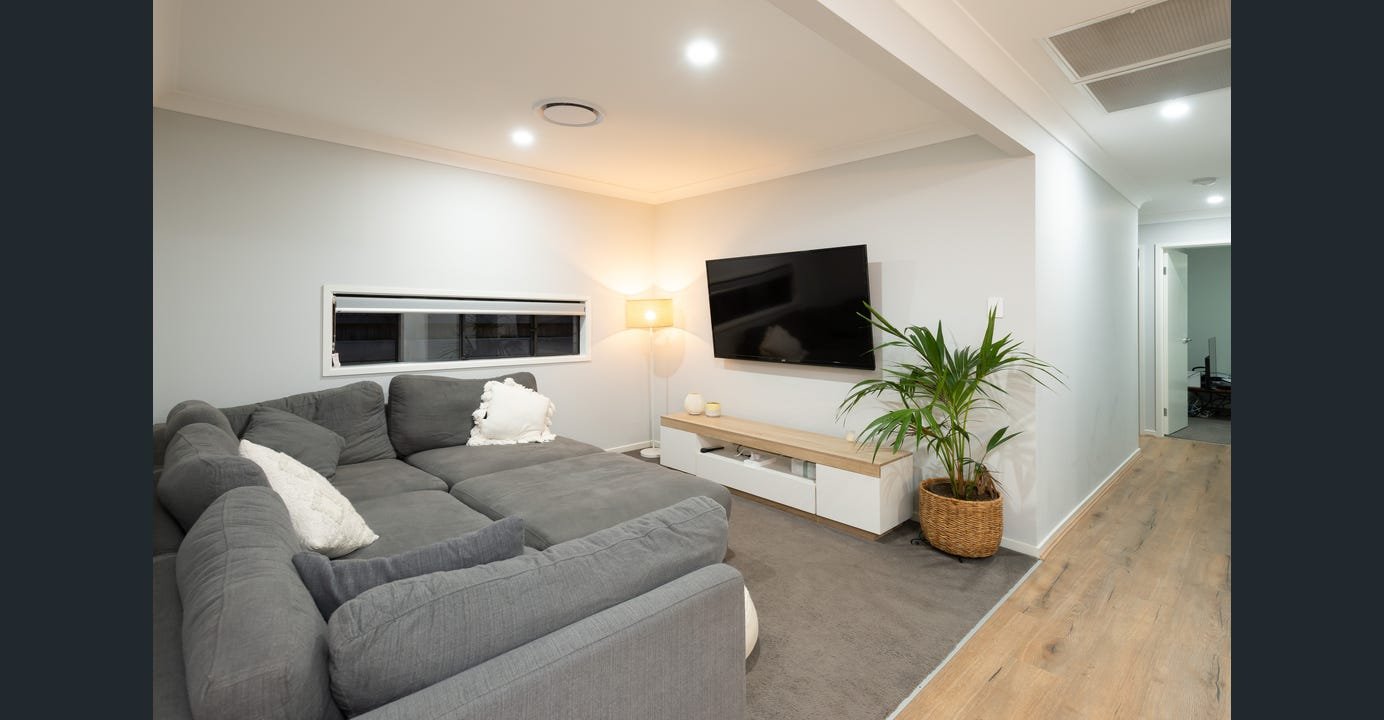 20 Gregor Crescent COOMERA 8