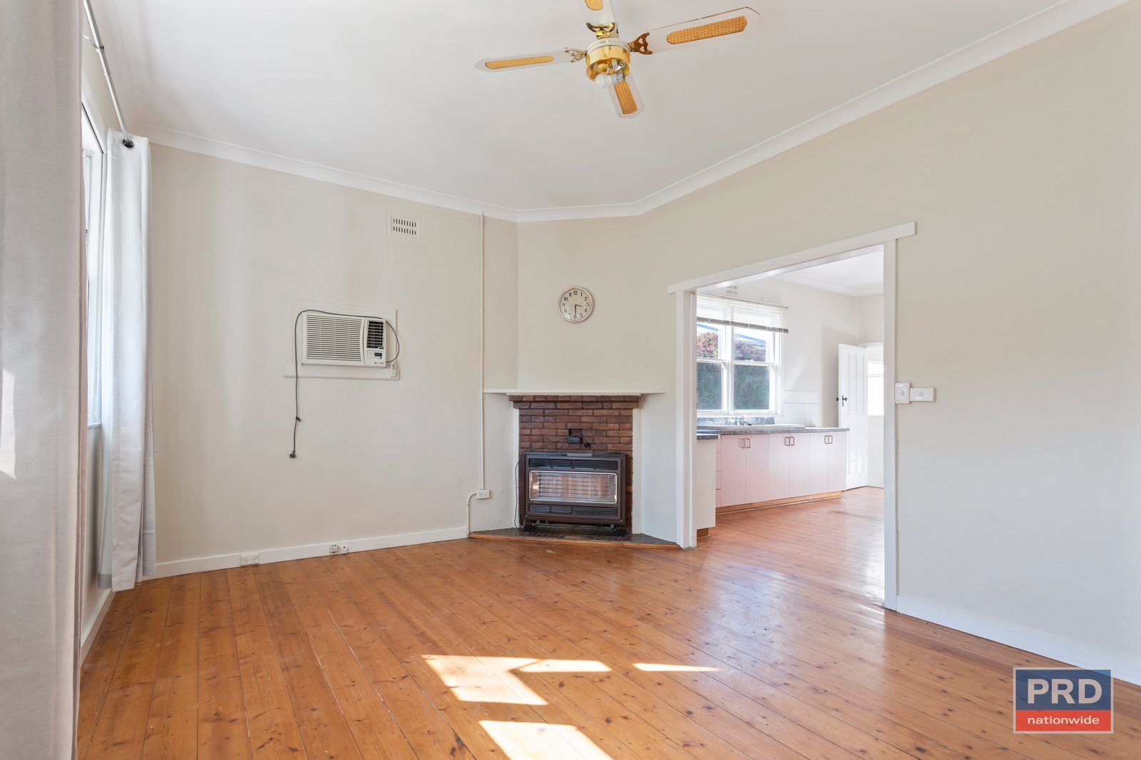 20 Hammer Street FLORA HILL 3