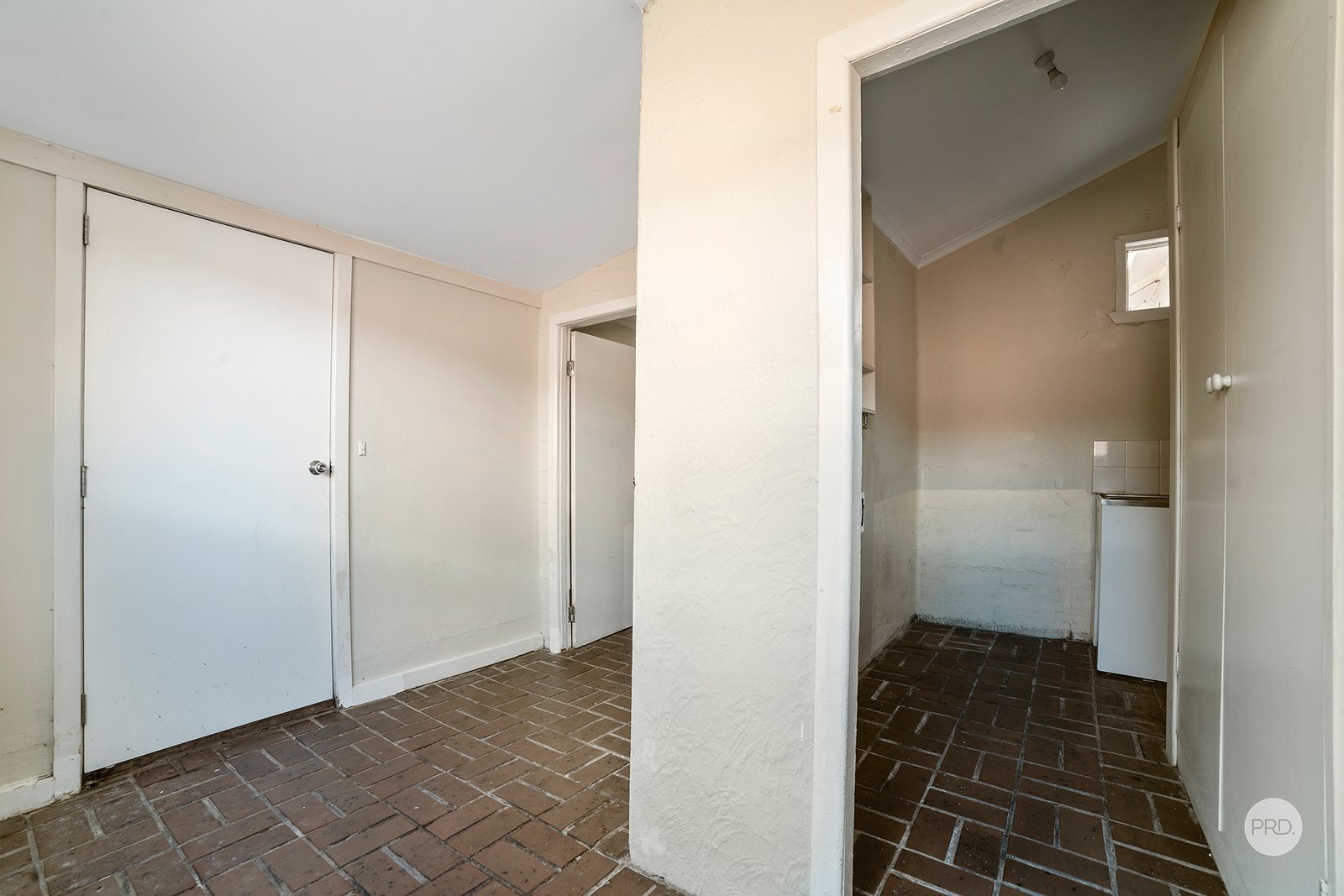 20 Hammer Street FLORA HILL 8