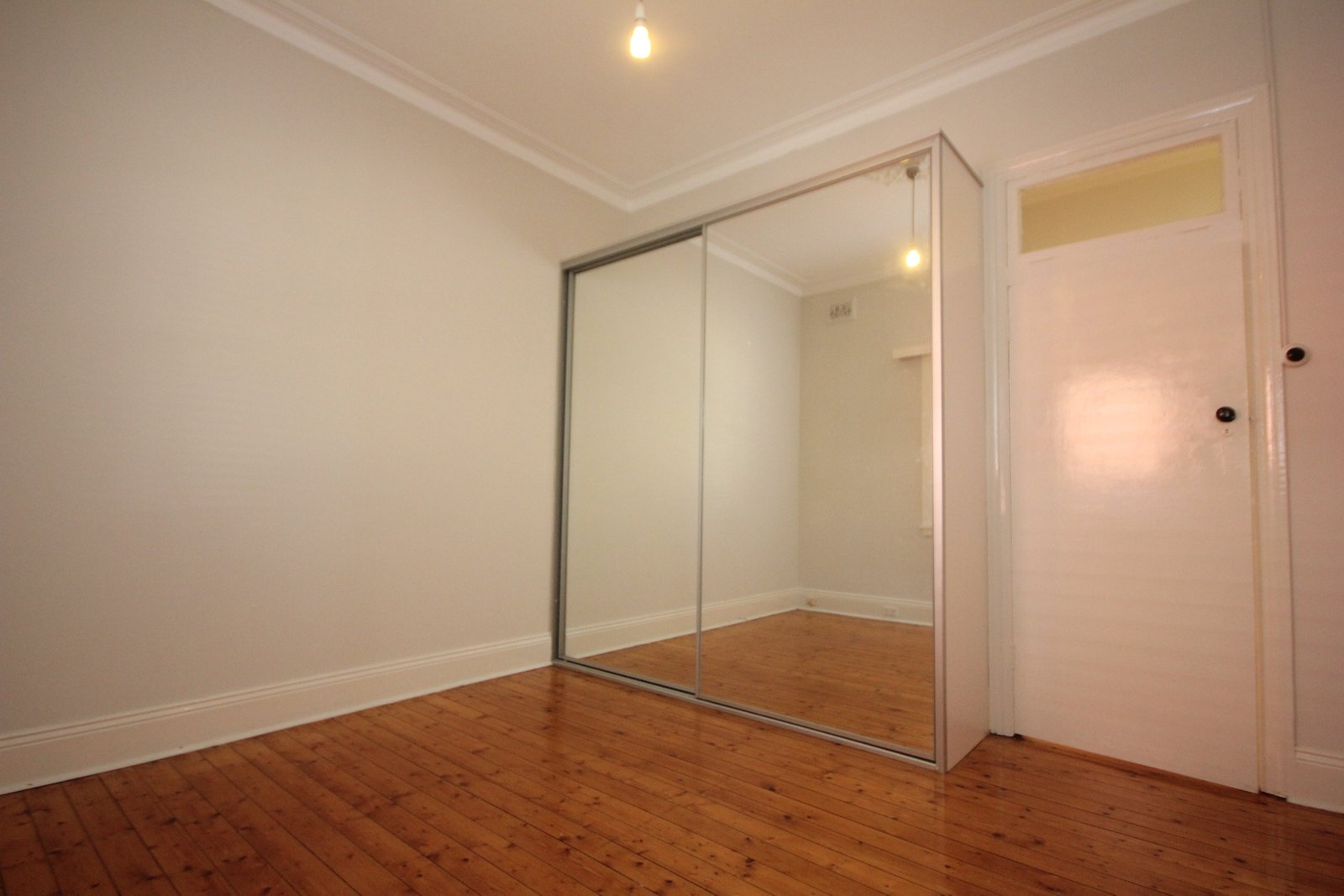 20 Henderson Road BEXLEY 8