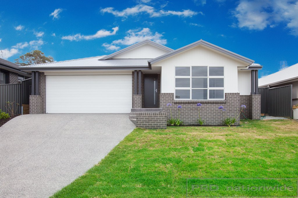 20 Hillgate Drive THORNTON 1
