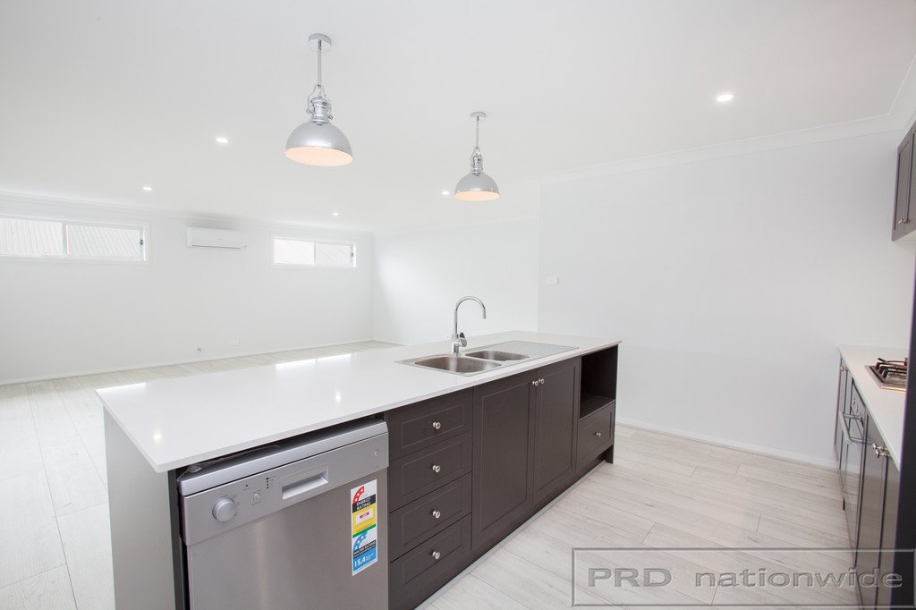 20 Hillgate Drive THORNTON 11