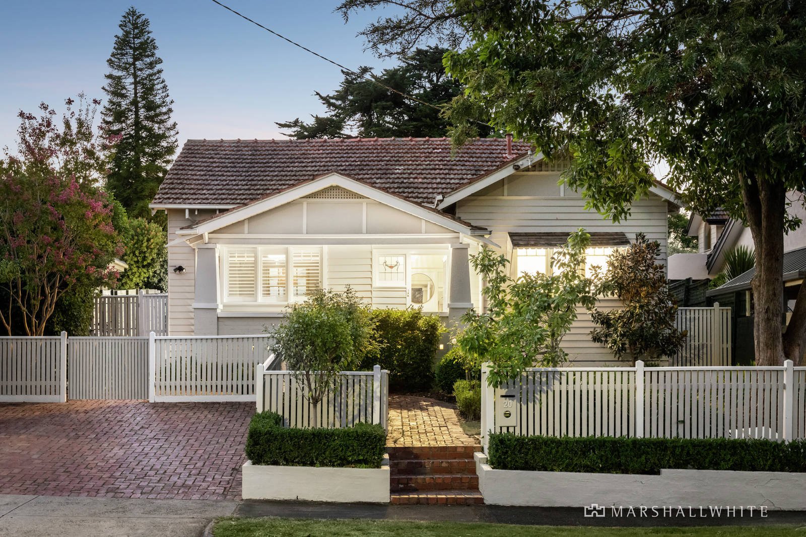 20 Hillside Parade, Glen Iris, VIC