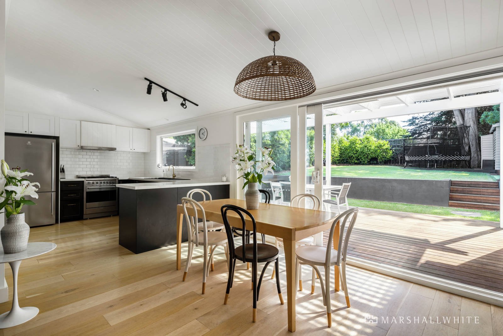 20 Hillside Parade, Glen Iris, VIC