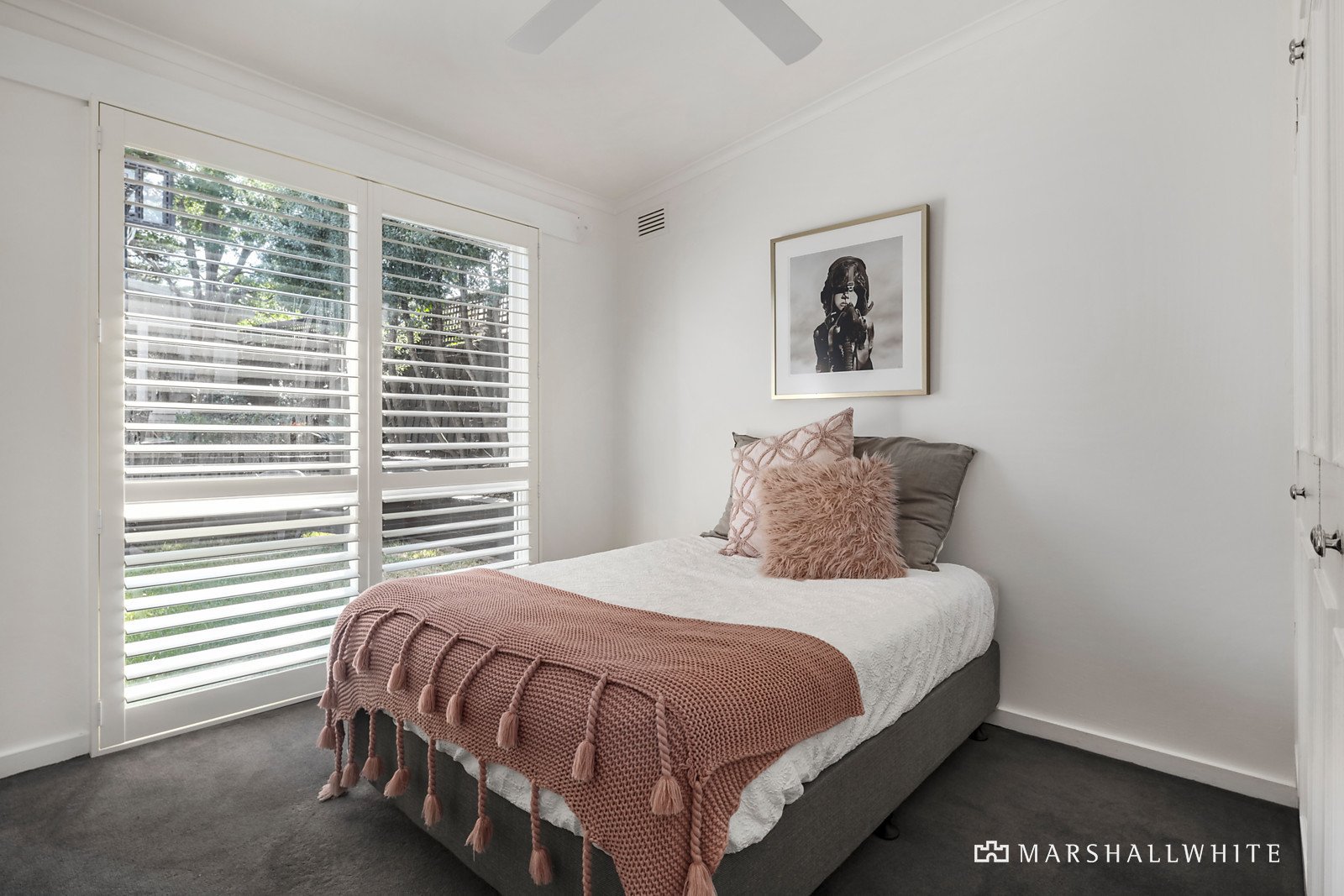 20 Hillside Parade, Glen Iris, VIC