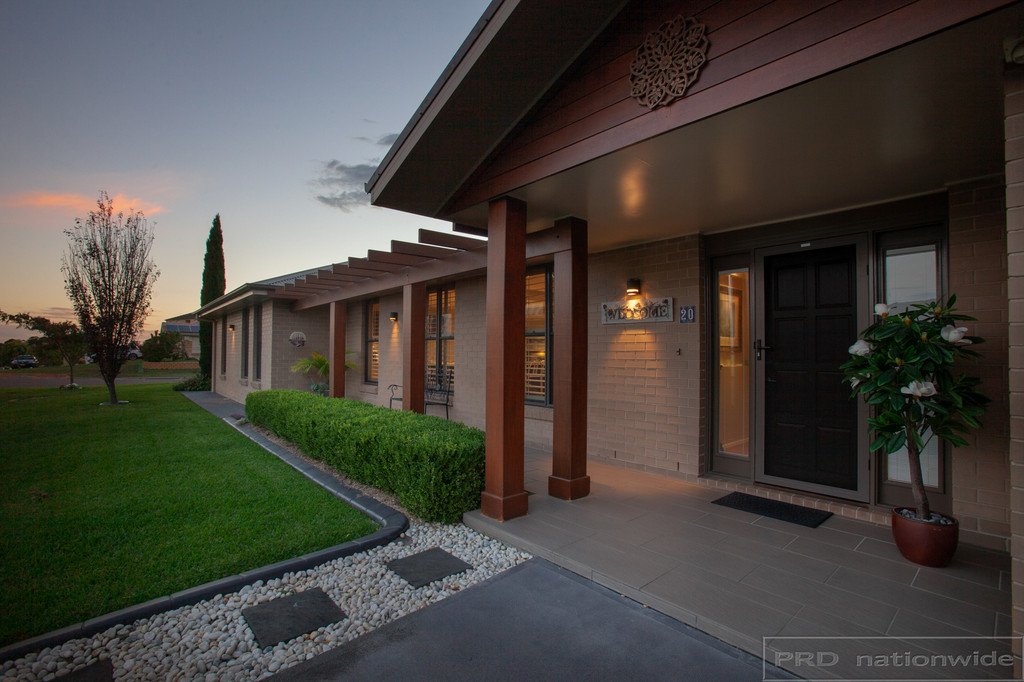 20 Honeyoak Drive ABERGLASSLYN 1