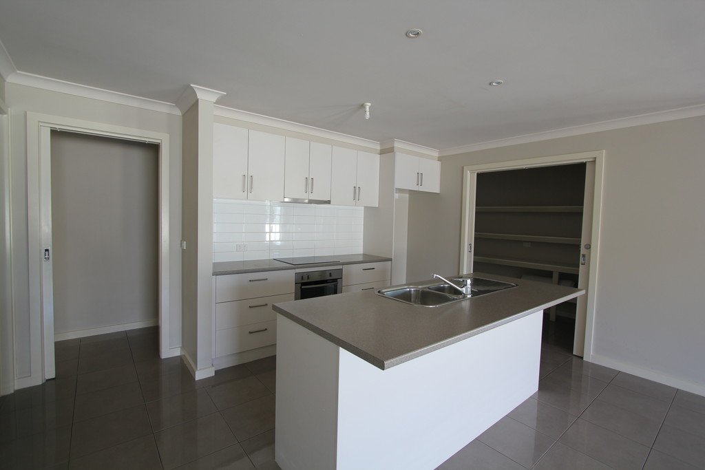 20 Horwood Drive CANADIAN 6