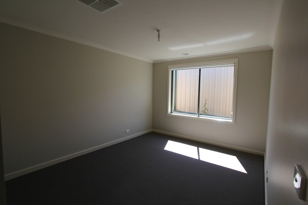 20 Horwood Drive CANADIAN 9