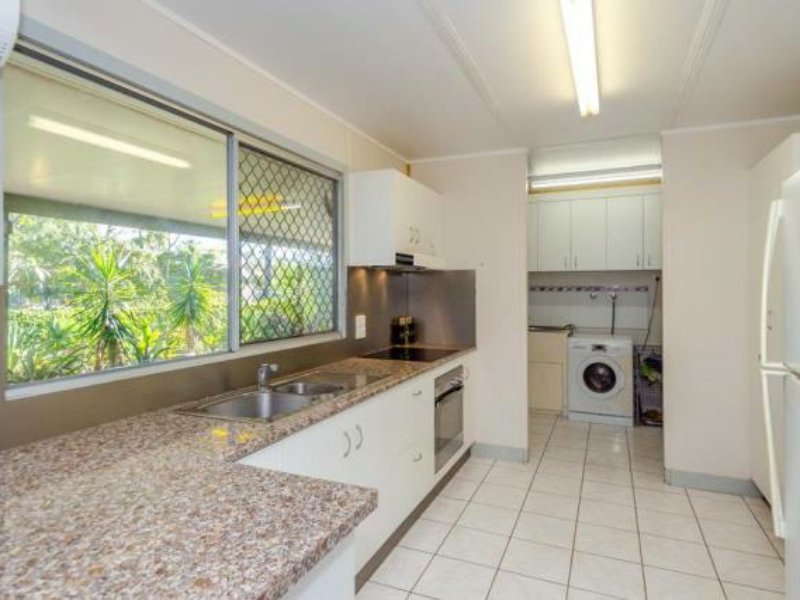 20 Illoura Road WURDONG HEIGHTS 2