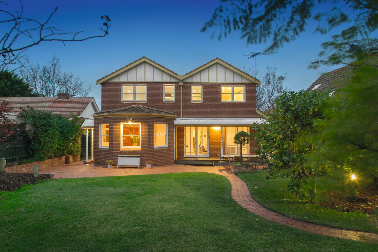 20 Iris Road, Glen Iris, VIC