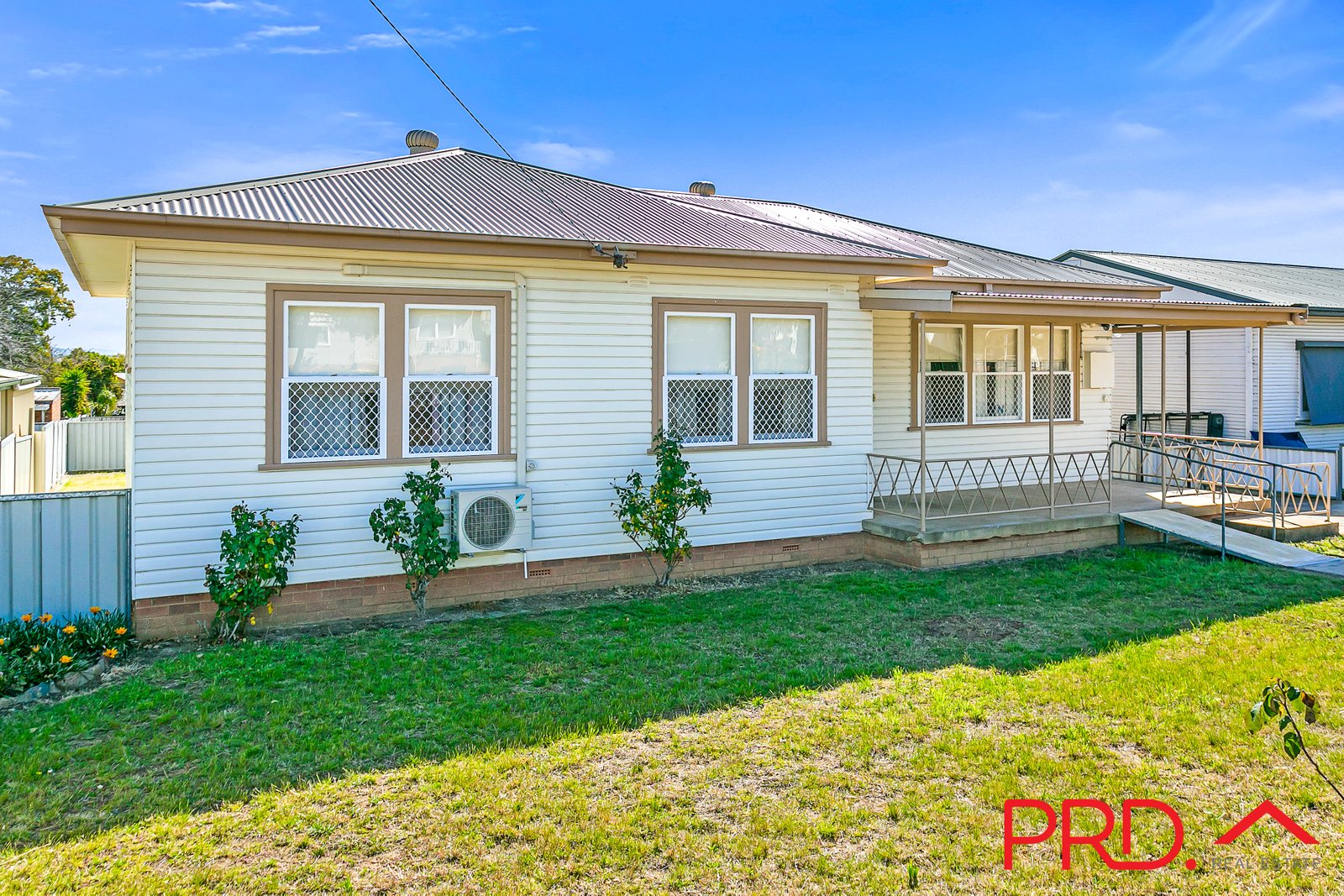 20 Jill Street TAMWORTH 2
