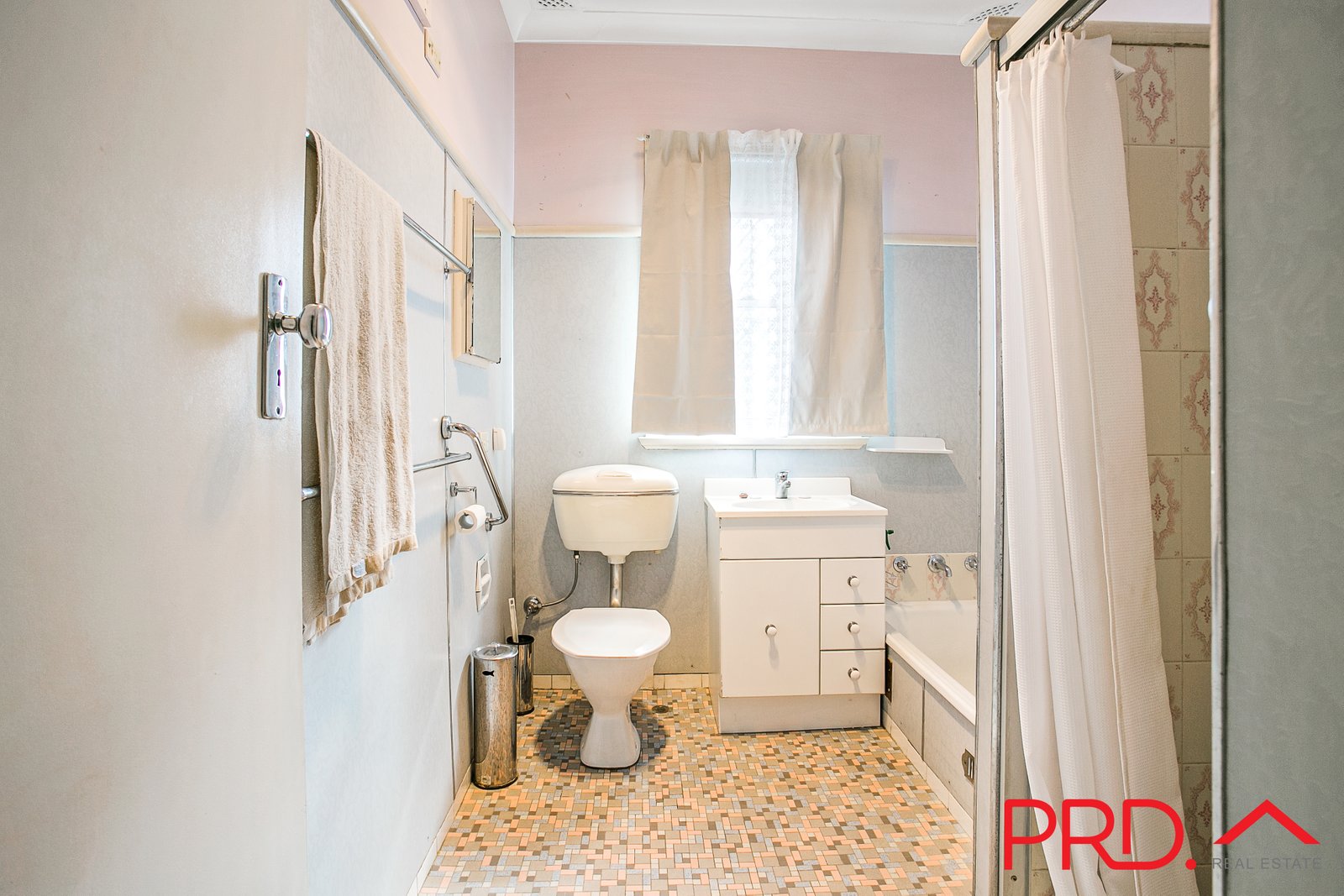 20 Jill Street TAMWORTH 5