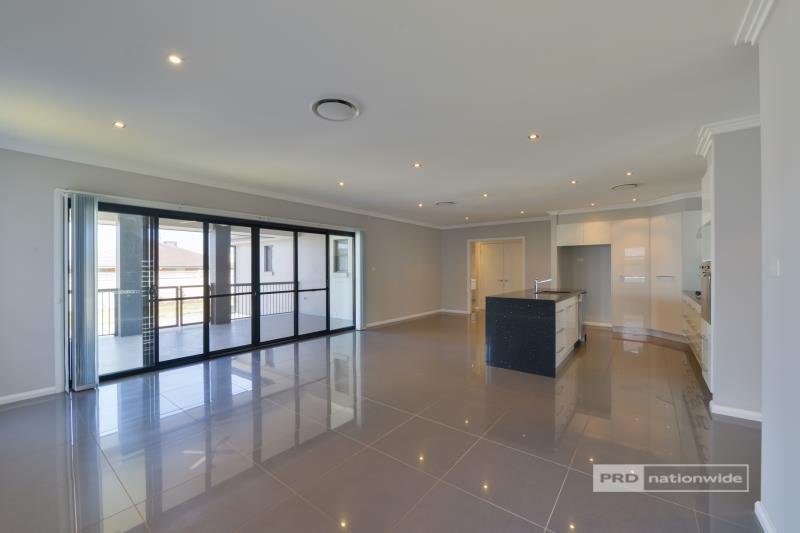 20 Kalinda Place TAMWORTH 4