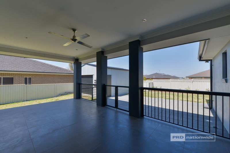 20 Kalinda Place TAMWORTH 8