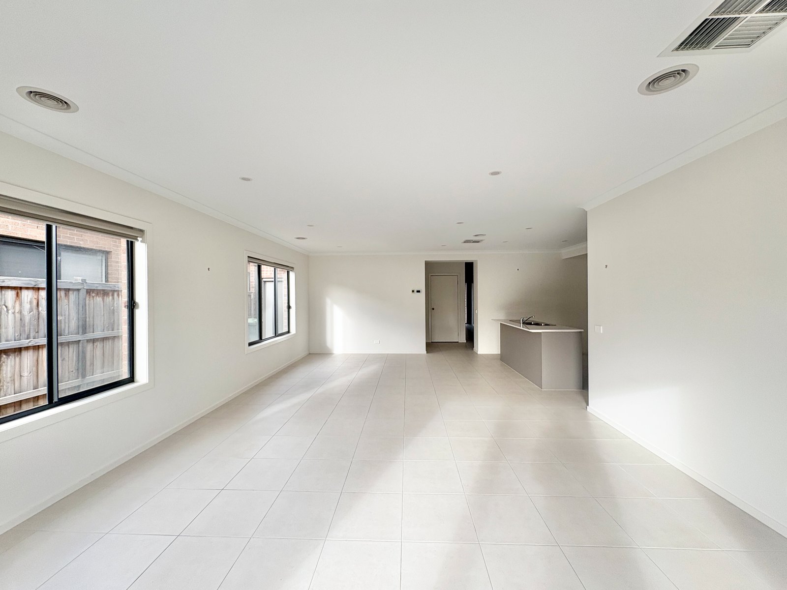 Gallery: 20 Kangaroo Paw Drive