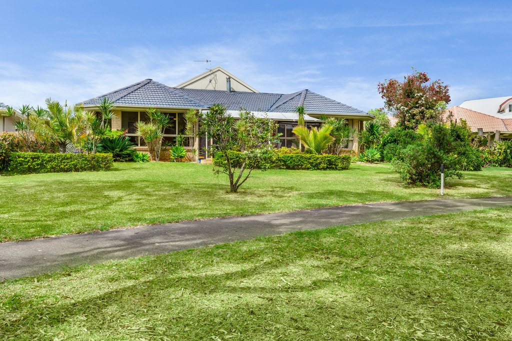 20 Kestrel Avenue SALAMANDER BAY 3