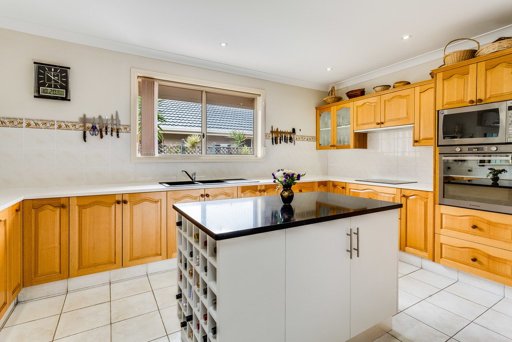 20 Kestrel Avenue SALAMANDER BAY 10