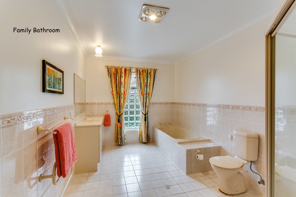 20 Kestrel Avenue SALAMANDER BAY 21