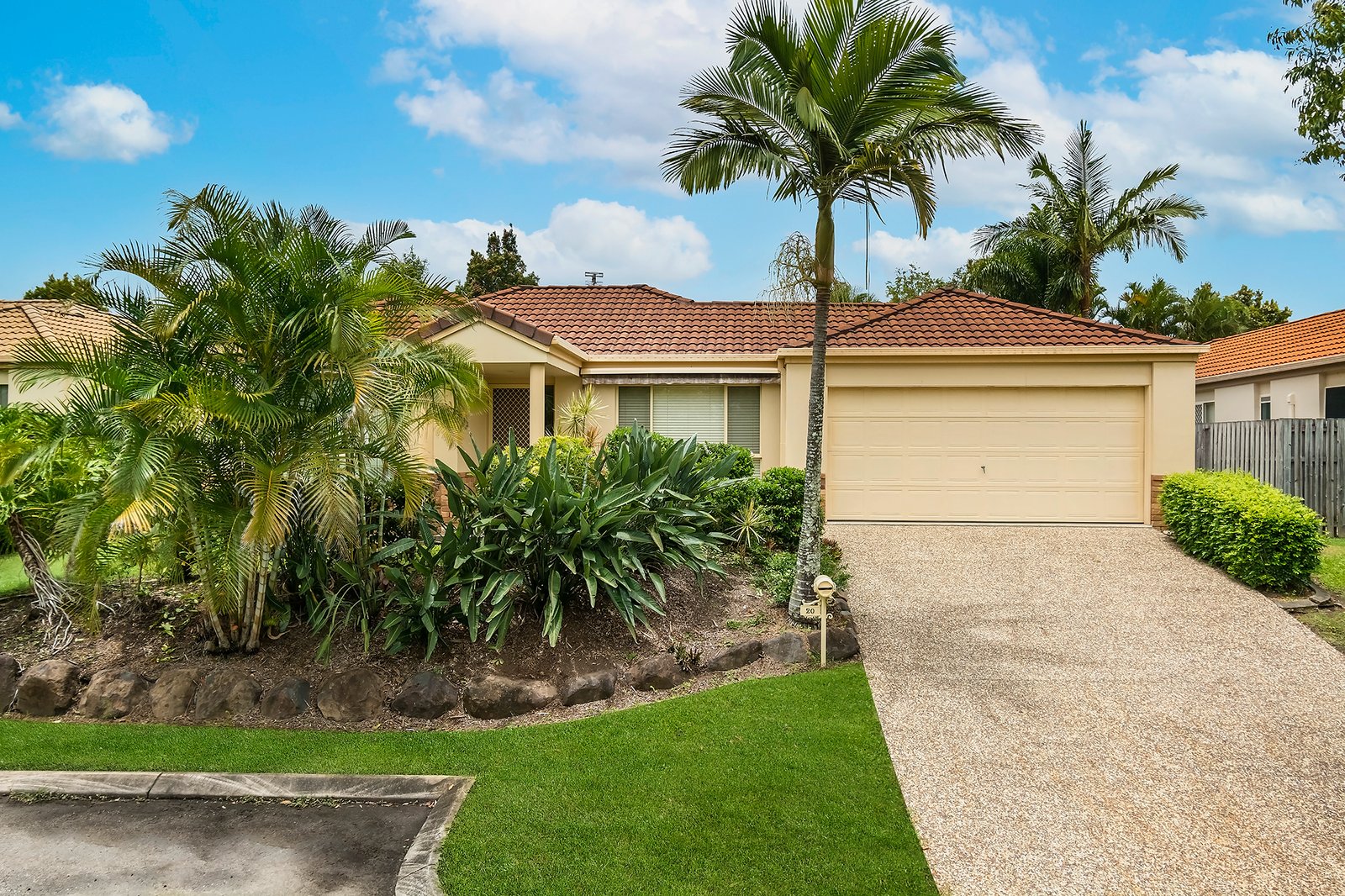20 Kingarry Circuit ROBINA 1
