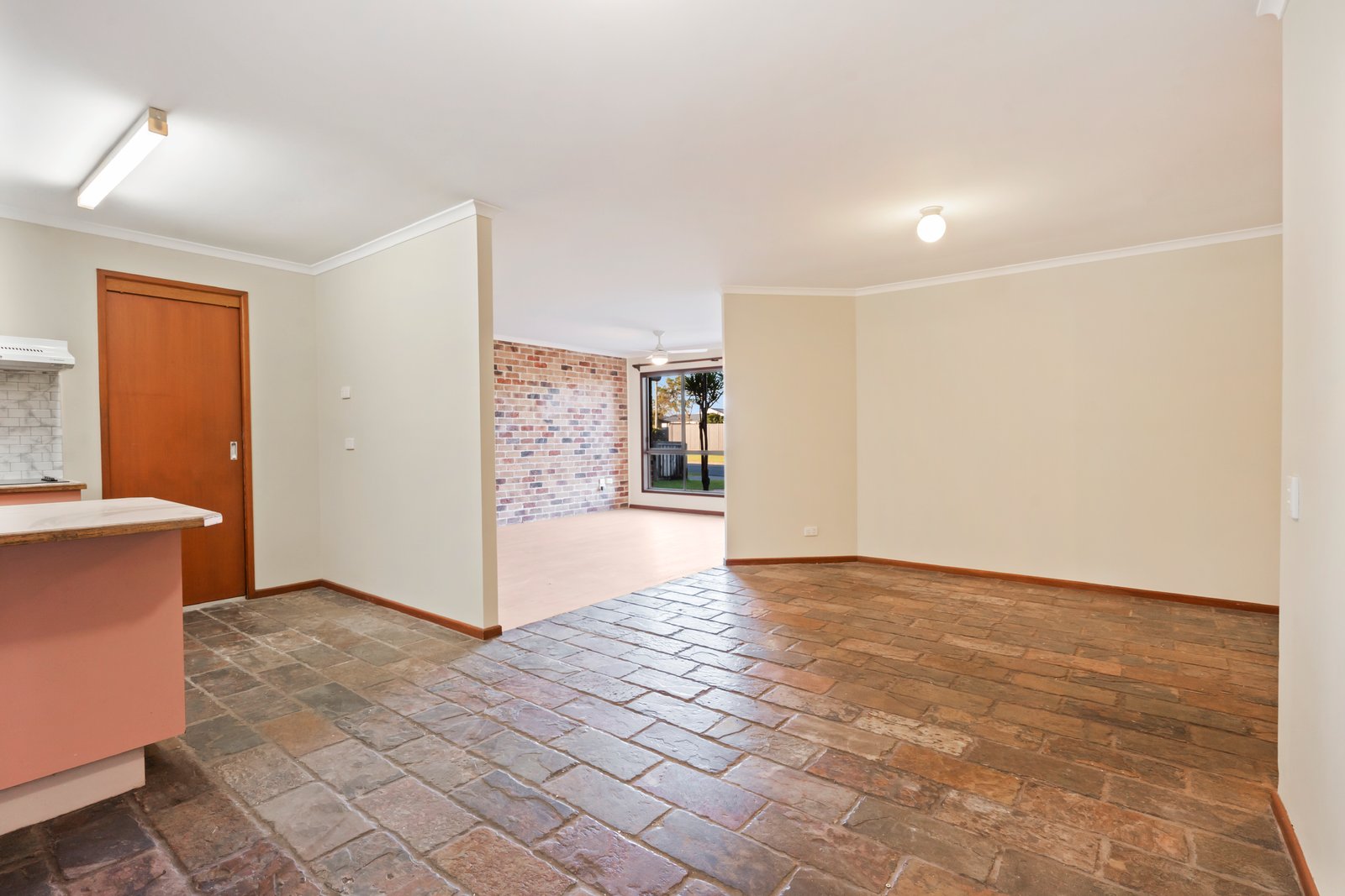 20 Kurrajong Avenue BOGANGAR 4