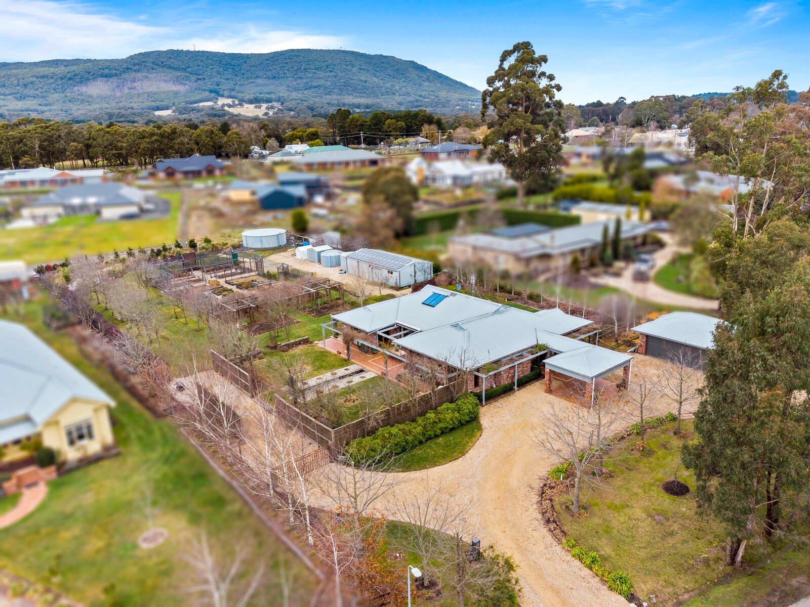 Real Estate and Property in 20 Ladye Place, Woodend, VIC