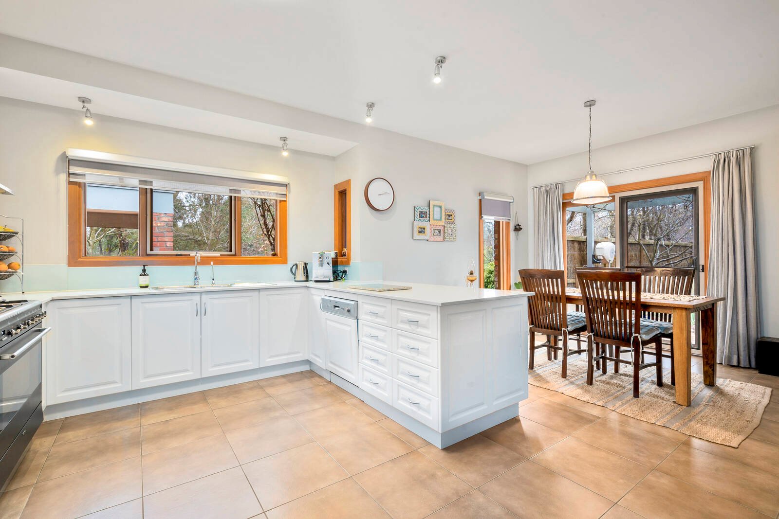 Real Estate and Property in 20 Ladye Place, Woodend, VIC