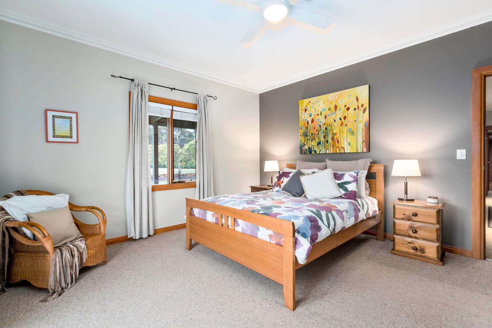 Real Estate and Property in 20 Ladye Place, Woodend, VIC