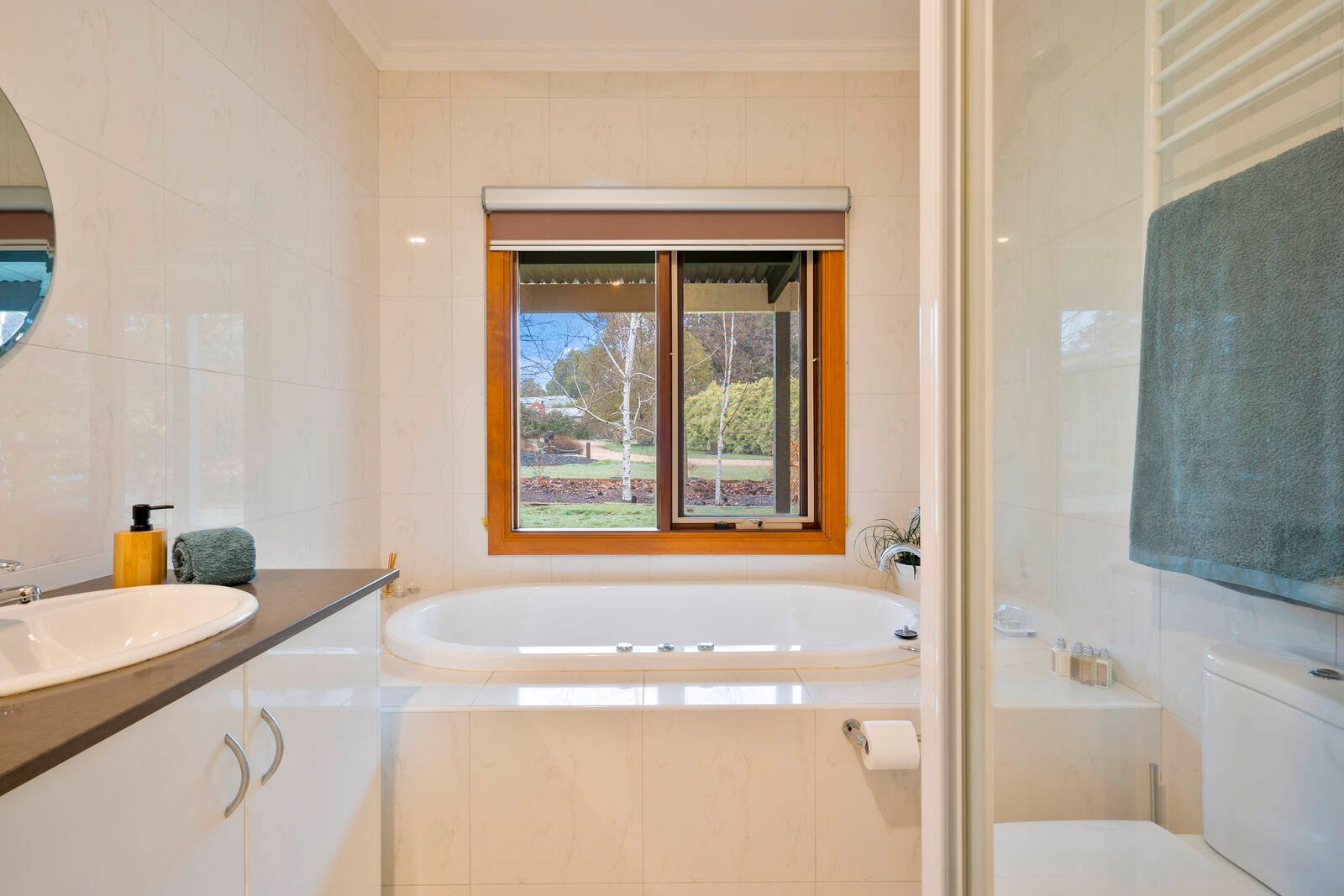 Real Estate and Property in 20 Ladye Place, Woodend, VIC