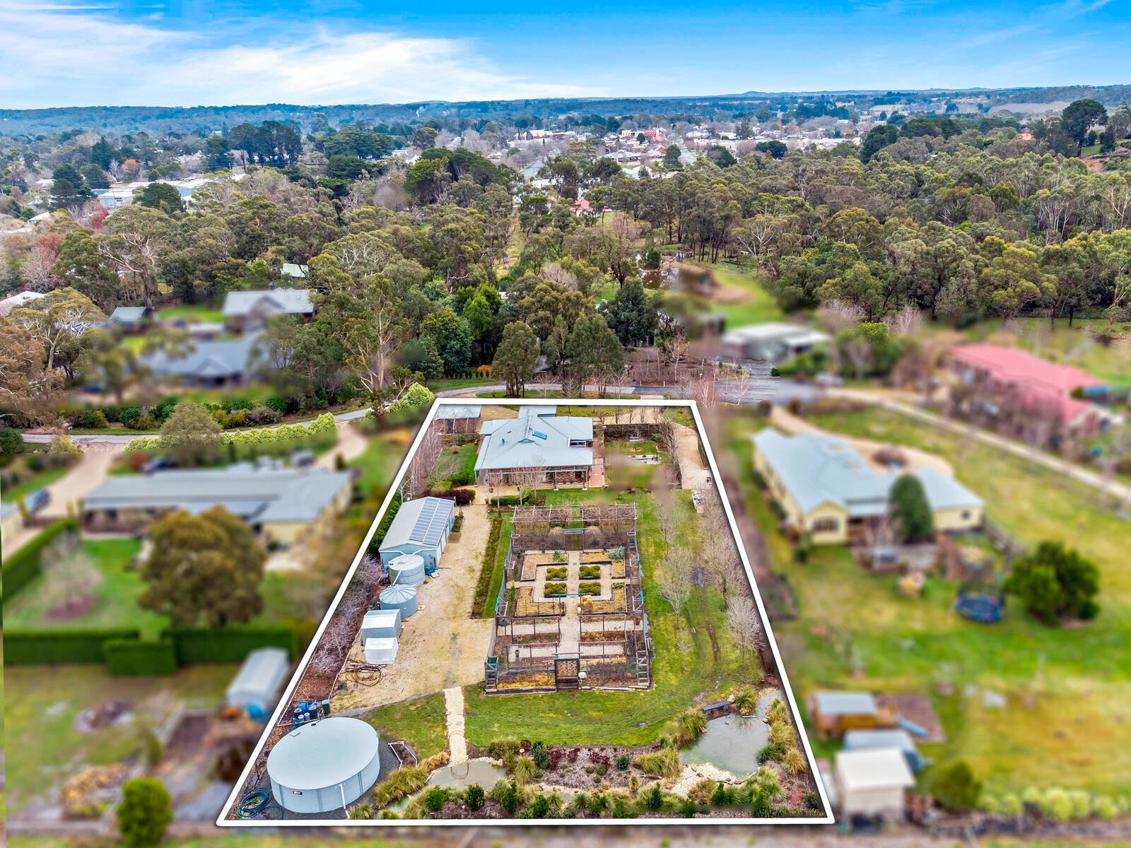 Real Estate and Property in 20 Ladye Place, Woodend, VIC
