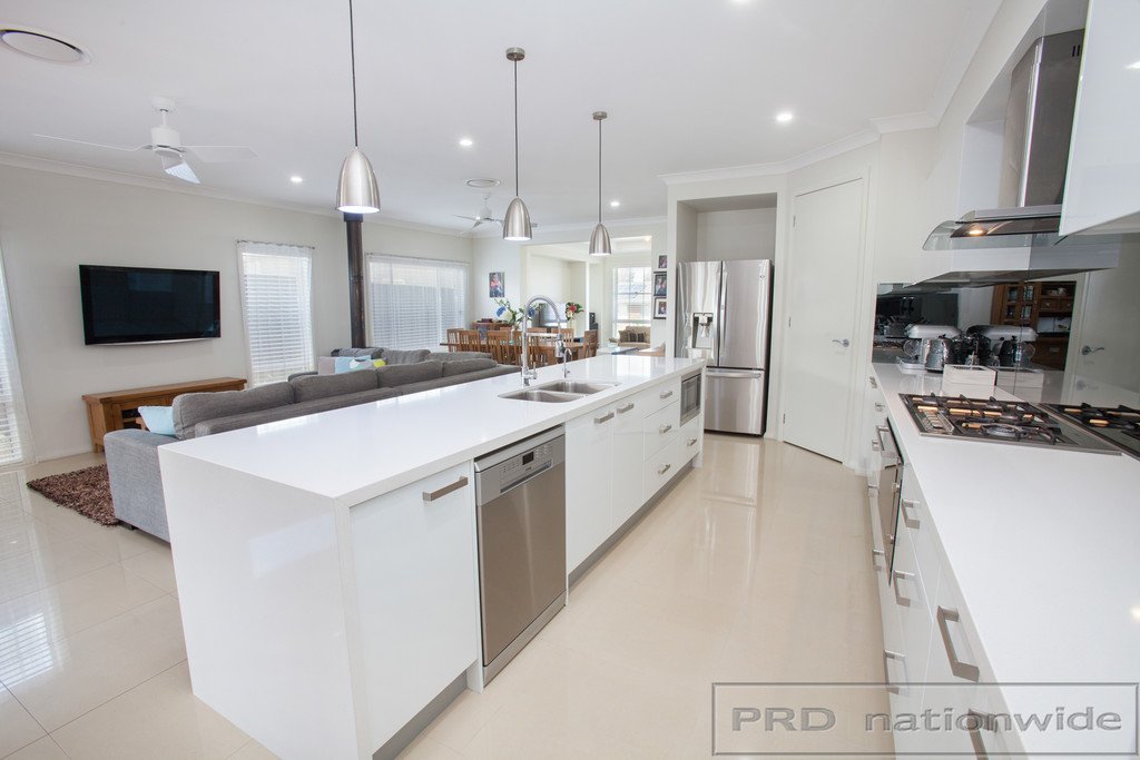 20 Lapwing Street ABERGLASSLYN 9