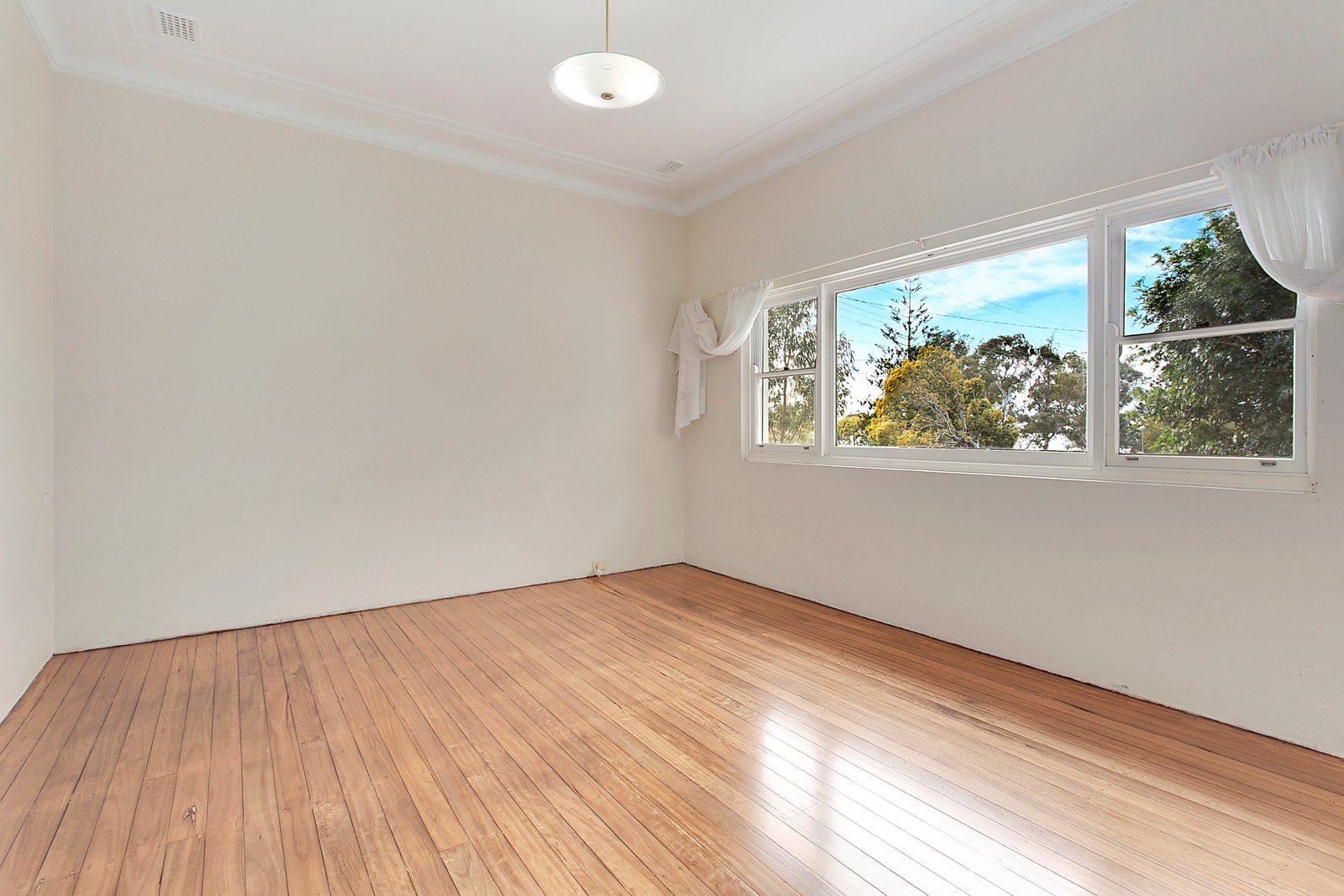 20 Laurie Street LAURIETON 6