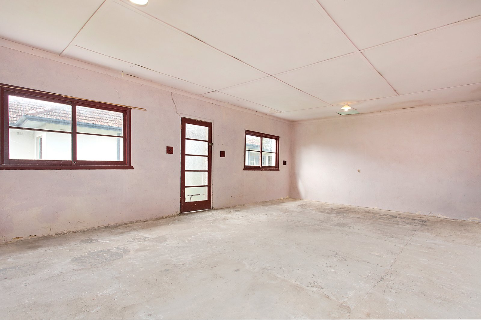 20 Laurie Street LAURIETON 11