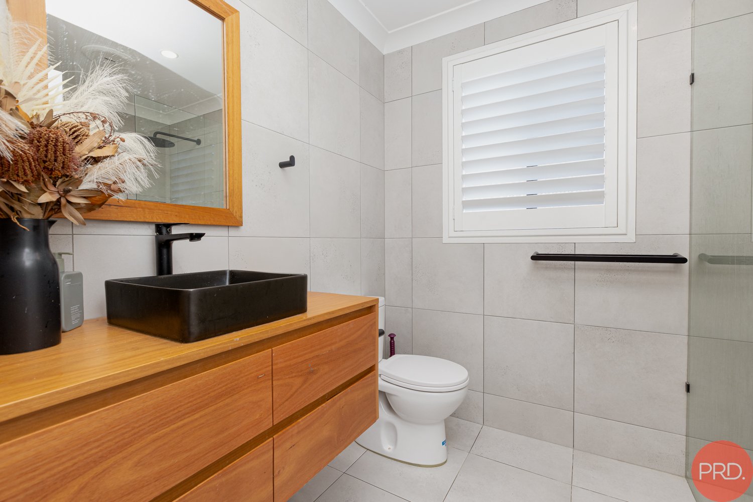20 Laurina Avenue THORNTON 27