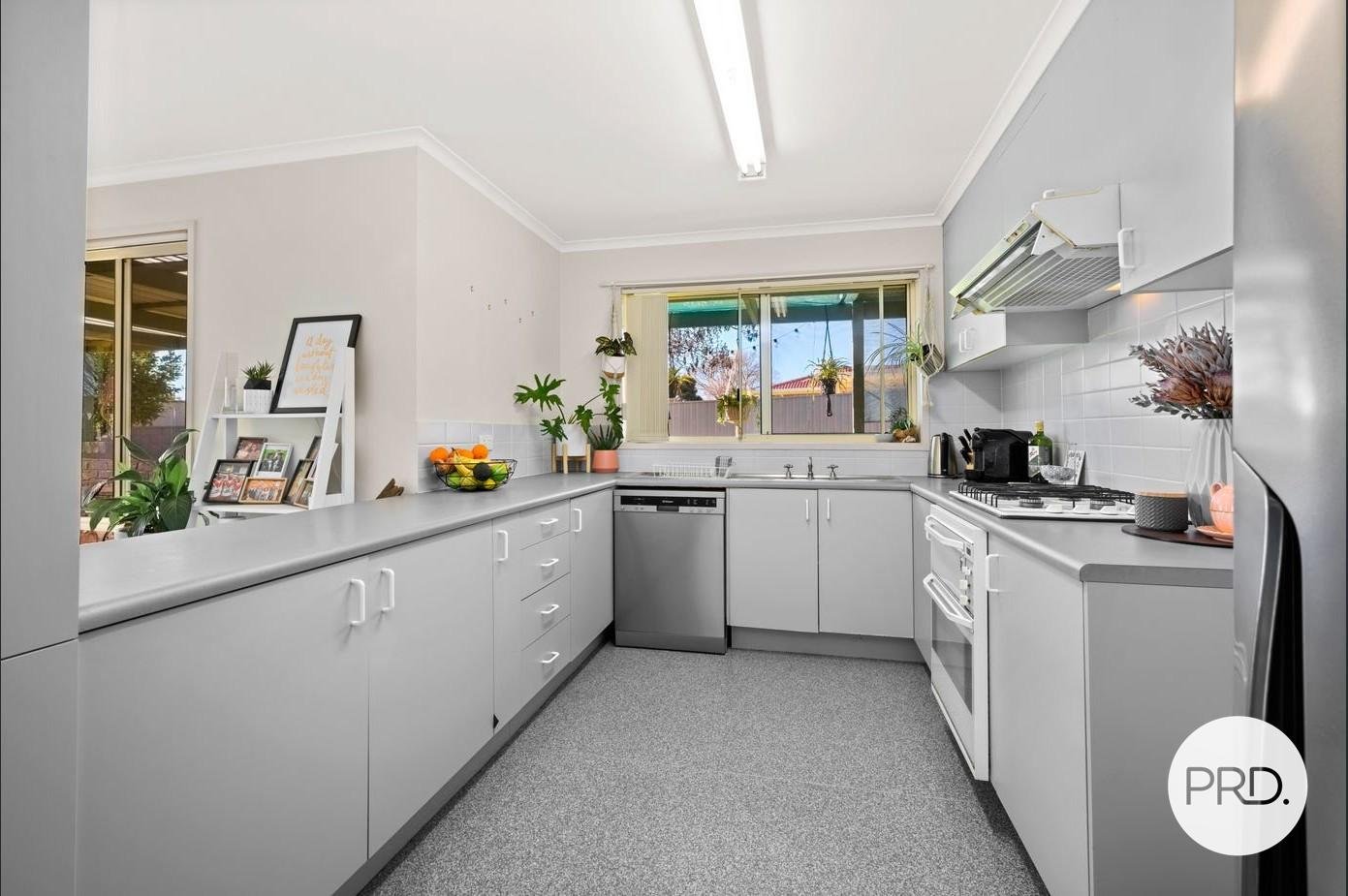 20 Lawson Street WEST WODONGA 3
